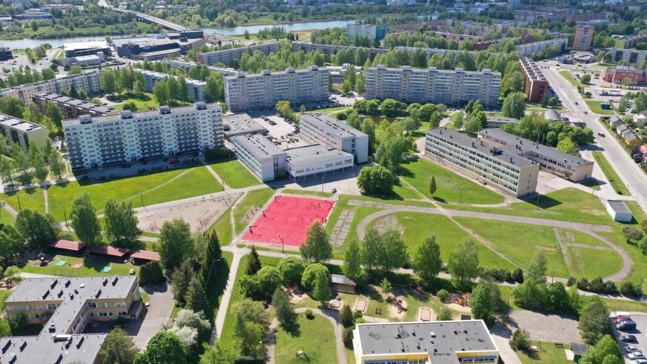 Over The River Apartment Tartu Bagian luar foto