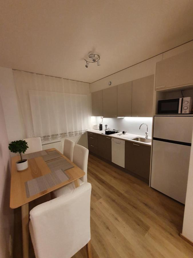 Over The River Apartment Tartu Bagian luar foto