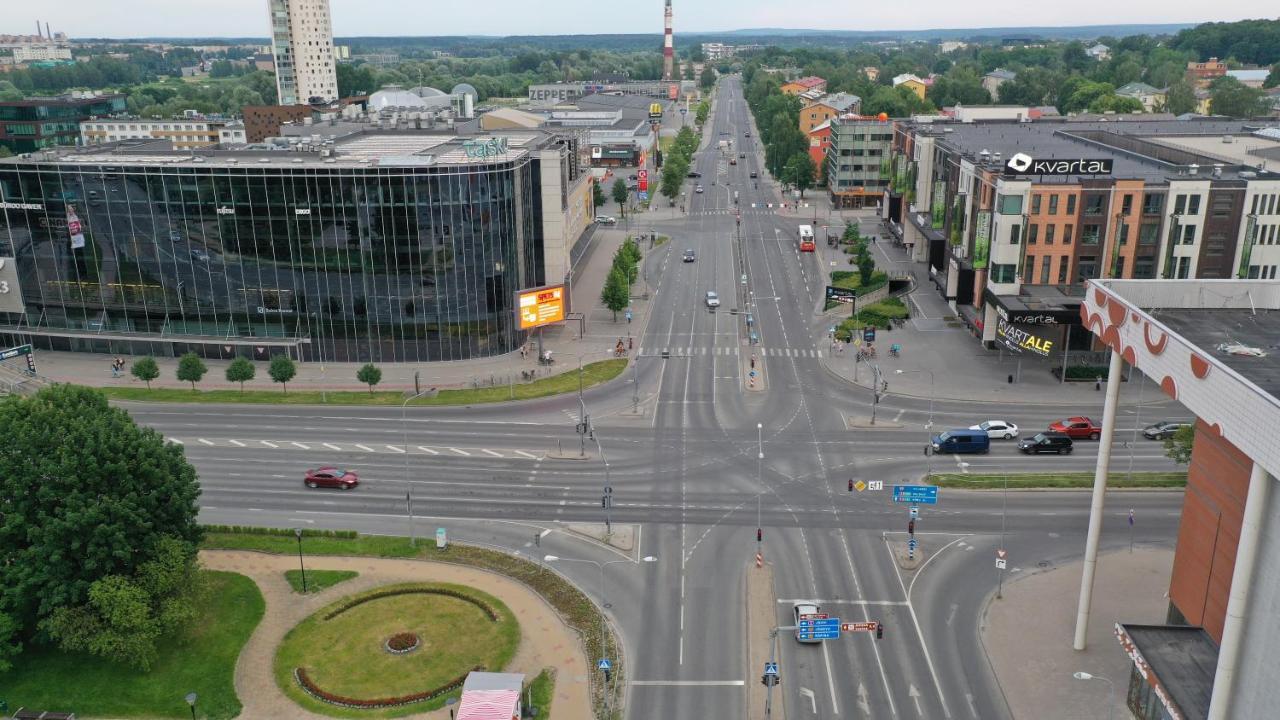Over The River Apartment Tartu Bagian luar foto